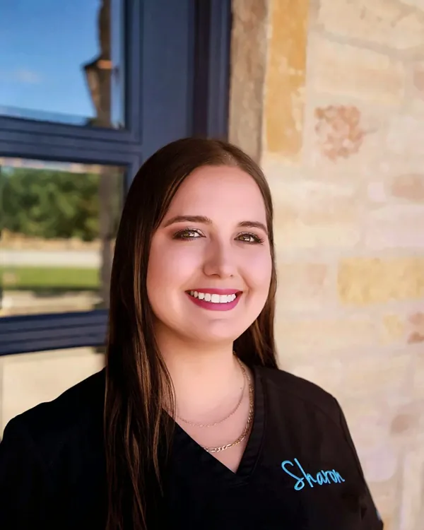Sharon Collette, Asistente Dental Registrada